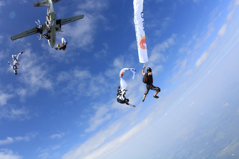 BASE Jumping